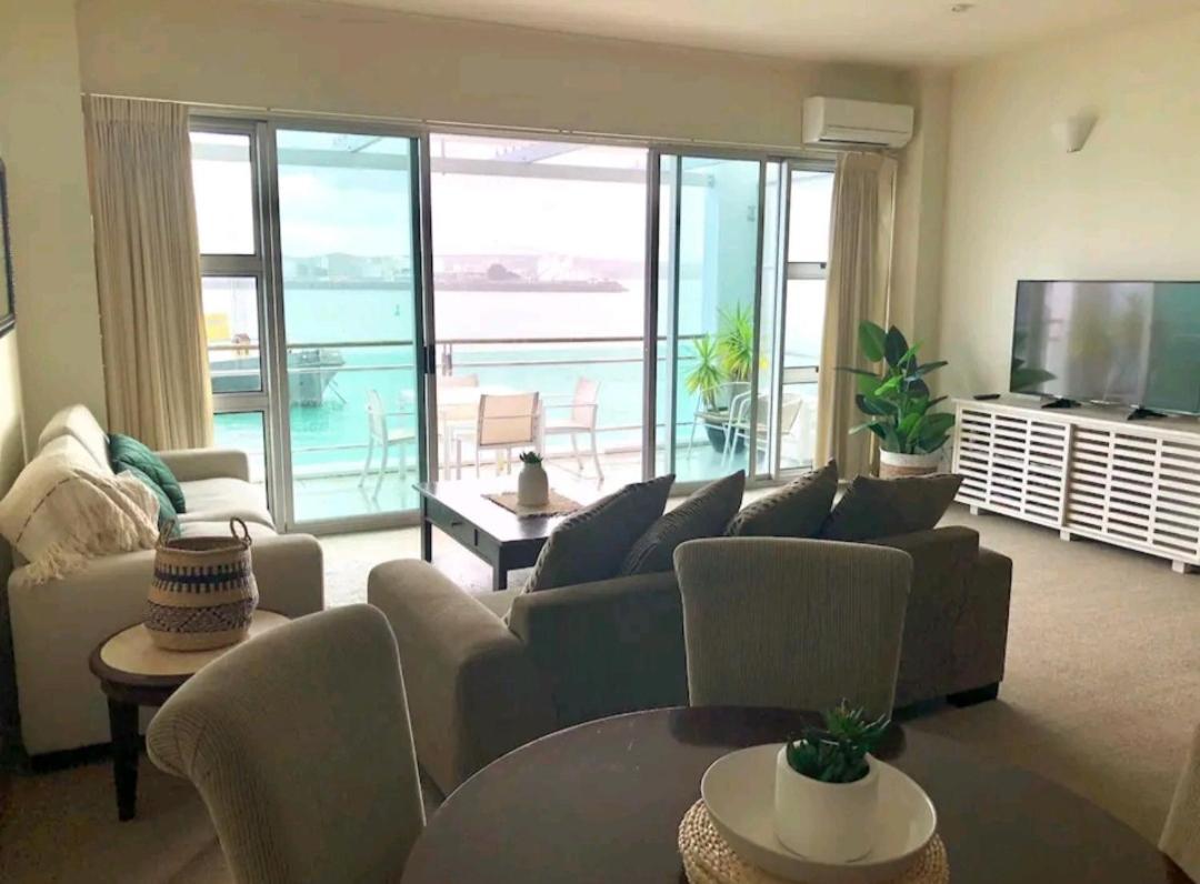 Life On Water- Princes Wharf Apartment With Fabulous Views Оукланд Екстериор снимка