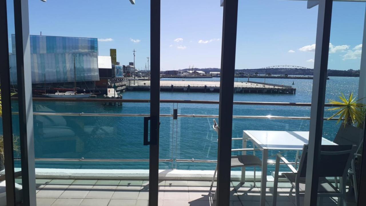 Life On Water- Princes Wharf Apartment With Fabulous Views Оукланд Екстериор снимка